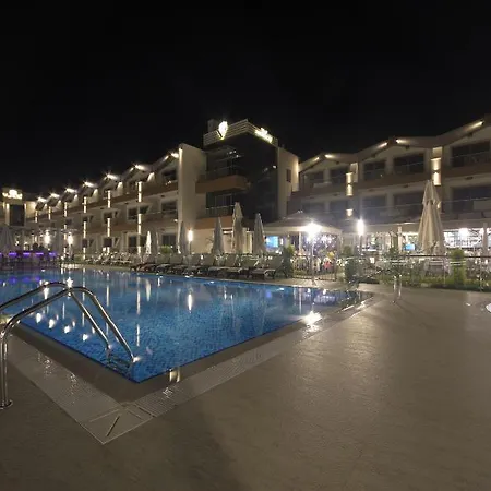 Hotel Venus Thermal Boutique 4*